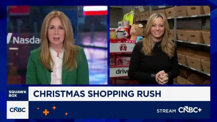 Christmas shopping rush Here039s a look at the final retail push