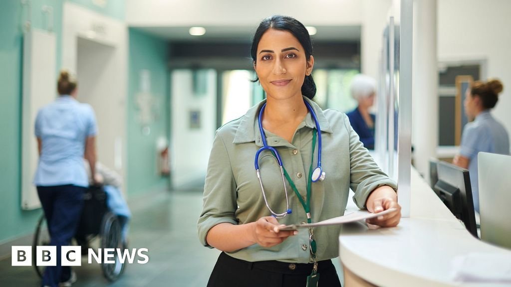 Flu cases falling ahead of Christmas experts say