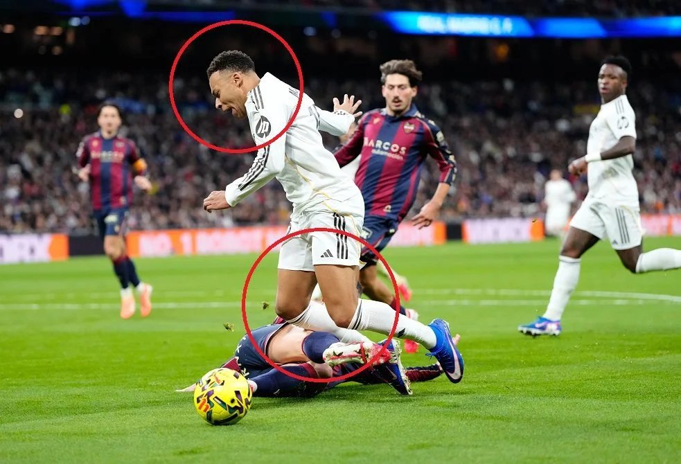 A Catastrophic Refereeing Error.. Controversy Over Real Madrid’s Penalty Kick Against Levante (video) - صورة مميزة صورة مميزة: A Catastrophic Refereeing Error.. Controversy Over Real Madrid’s Penalty Kick Against Levante (video)