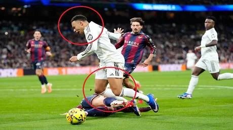 A catastrophic refereeing error Controversy over Real Madrid’s penalty kick against Levante video